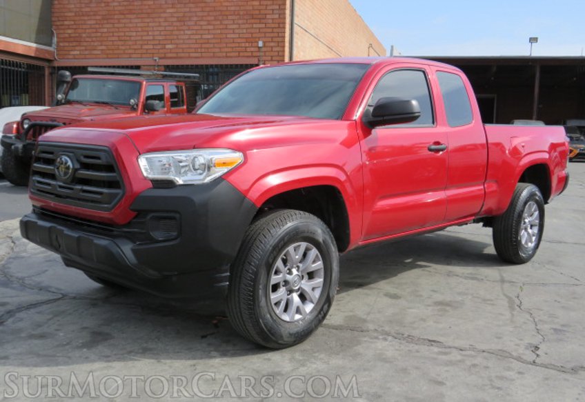 2018 Toyota Tacoma - Image 3