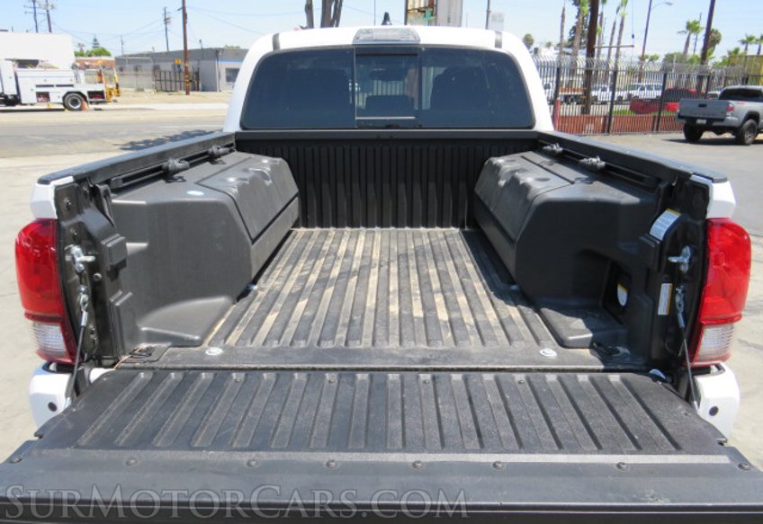 2021 Toyota Tacoma 4WD - Image 17