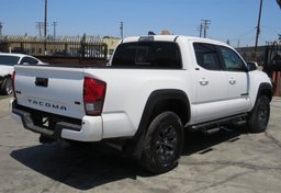 2021 Toyota Tacoma 4WD - Image 7