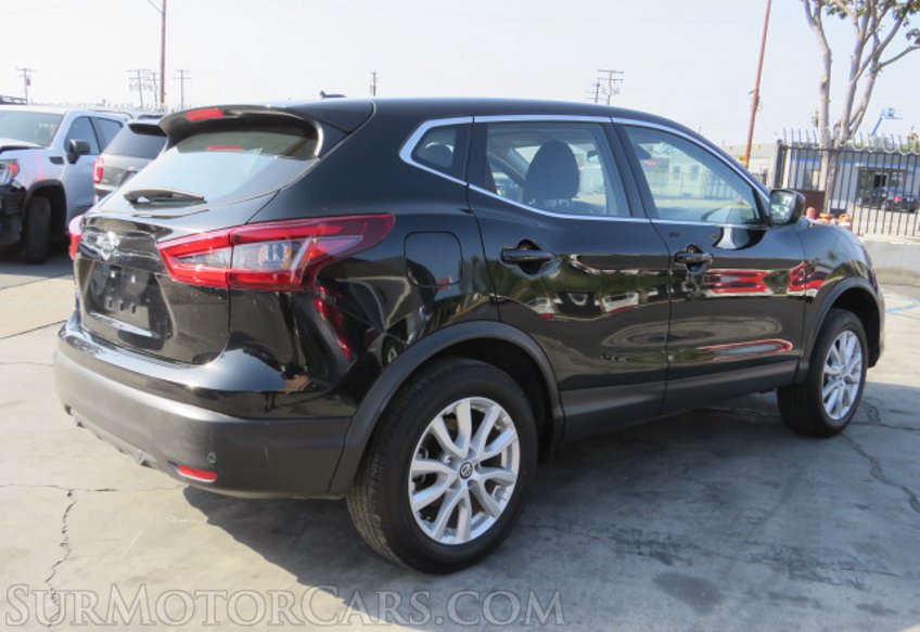 2021 Nissan Rogue Sport - Image 8