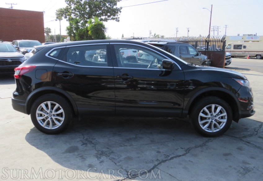 2021 Nissan Rogue Sport - Image 5