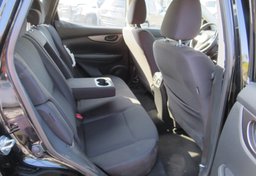 2021 Nissan Rogue Sport - Image 30