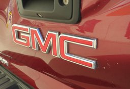 2015 GMC Sierra 1500 - Image 22