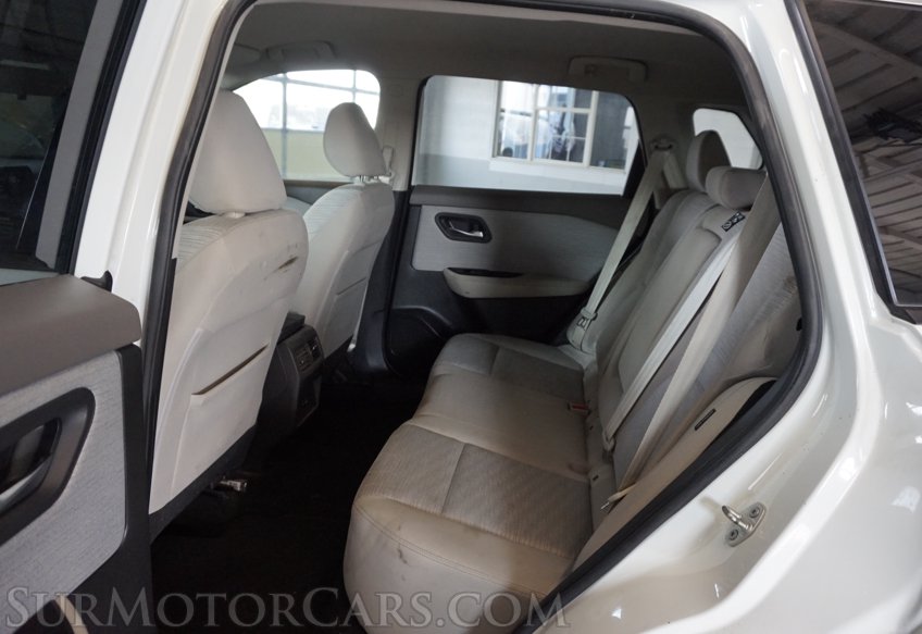 2021 Nissan Rogue - Image 25