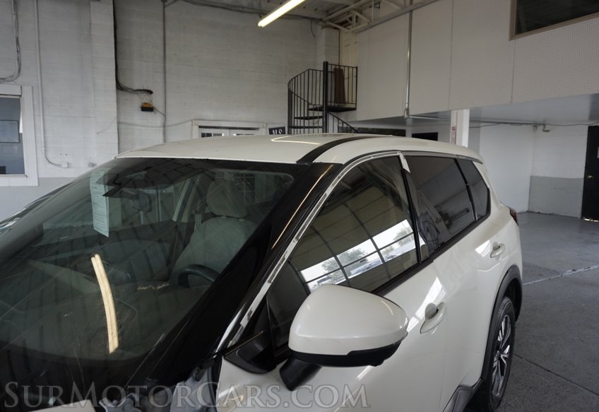 2021 Nissan Rogue - Image 13