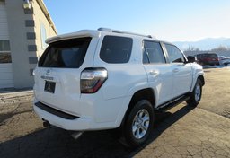 2016 Toyota 4Runner - Image 5