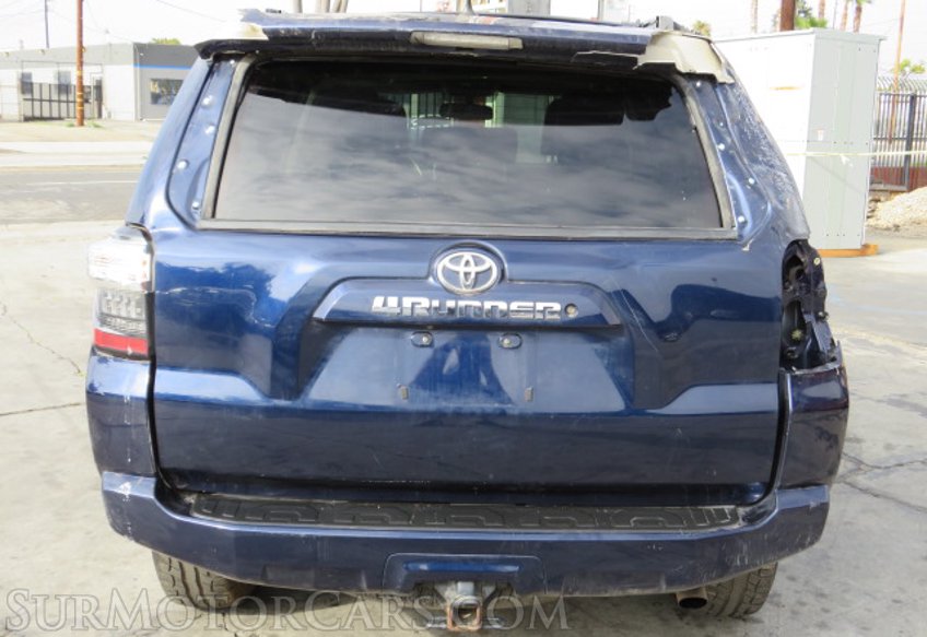 2015 Toyota 4Runner - Image 10