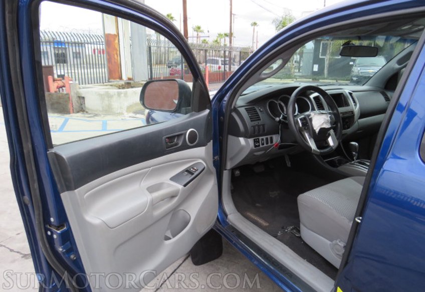 2014 Toyota Tacoma - Image 24