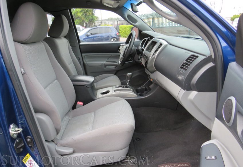 2014 Toyota Tacoma - Image 38