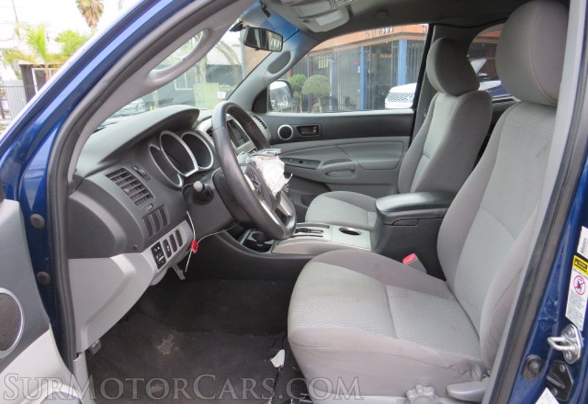 2014 Toyota Tacoma - Image 25