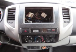 2014 Toyota Tacoma - Image 14