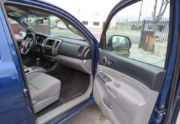 2014 Toyota Tacoma - Image 36