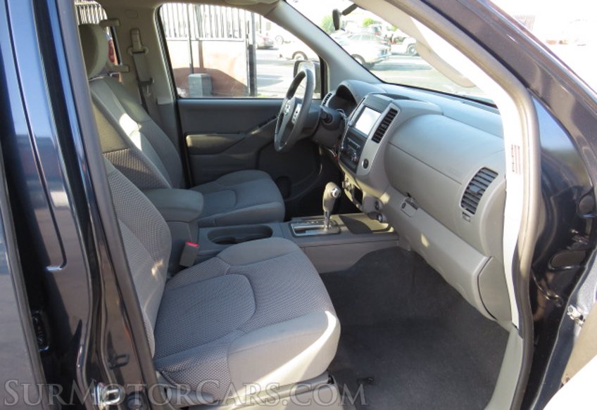 2019 Nissan Frontier - Image 22