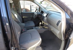 2019 Nissan Frontier - Image 22