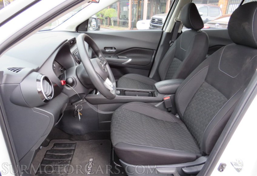 2021 Nissan Kicks - Image 29