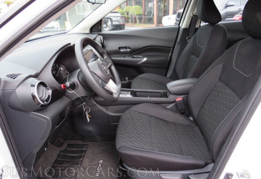 2021 Nissan Kicks - Image 28