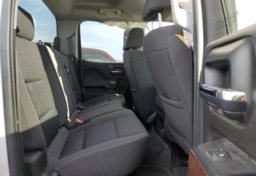 2017 GMC Sierra 2500HD - Image 9