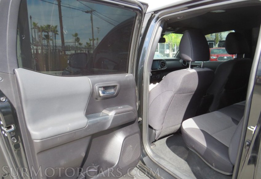 2021 Toyota Tacoma - Image 31