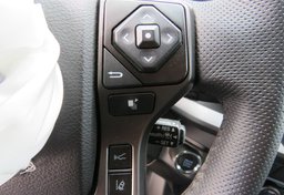 2021 Toyota Tacoma - Image 36