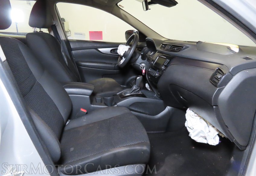 2022 Nissan Rogue Sport - Image 24