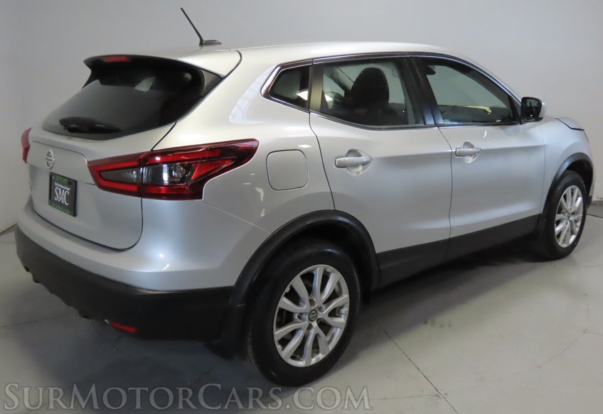 2022 Nissan Rogue Sport - Image 9