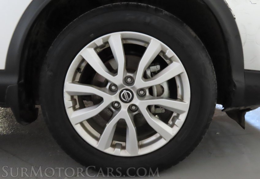 2022 Nissan Rogue Sport - Image 18