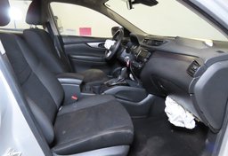 2022 Nissan Rogue Sport - Image 24