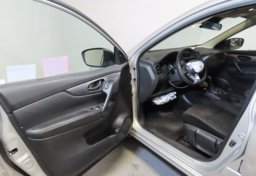 2022 Nissan Rogue Sport - Image 19