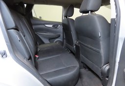 2022 Nissan Rogue Sport - Image 26