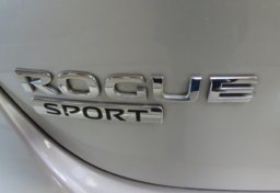 2022 Nissan Rogue Sport - Image 16