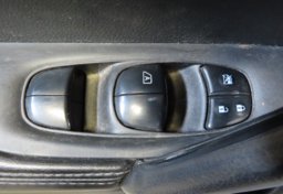 2022 Nissan Rogue Sport - Image 42