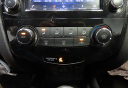 2022 Nissan Rogue Sport - Image 38