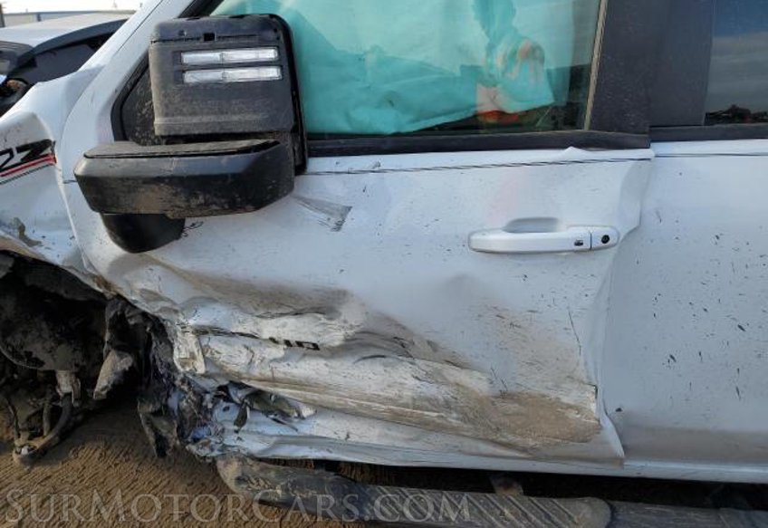 2023 Chevrolet Silverado 3500HD - Image 7