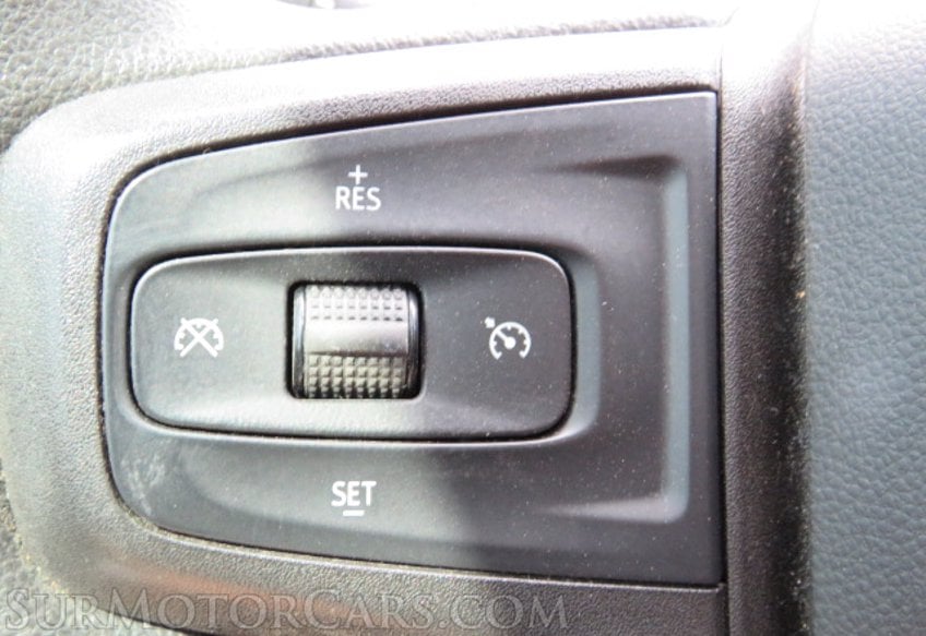 2019 Chevrolet Silverado 1500 - Image 35