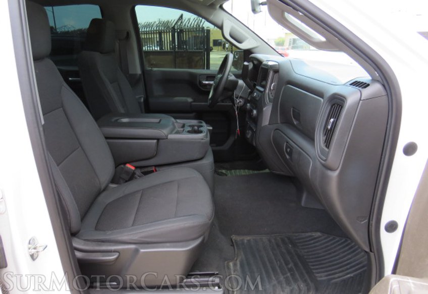 2019 Chevrolet Silverado 1500 - Image 30