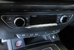 2018 Audi SQ5 - Image 41