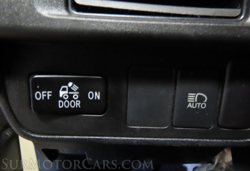 2019 Toyota Tacoma - Image 36