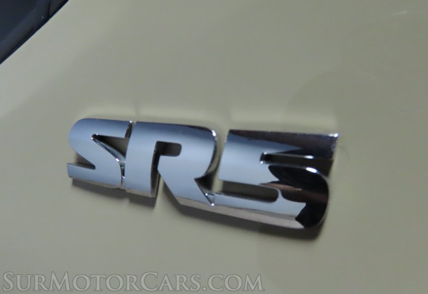 2019 Toyota Tacoma - Image 19