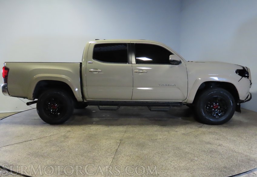 2019 Toyota Tacoma - Image 12