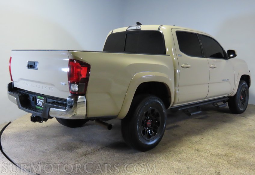 2019 Toyota Tacoma - Image 8