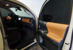 2019 Toyota Tacoma - Image 21