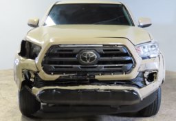 2019 Toyota Tacoma - Image 9