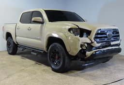 2019 Toyota Tacoma - Image 4