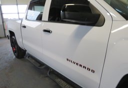 2017 Chevrolet Silverado 1500 - Image 15