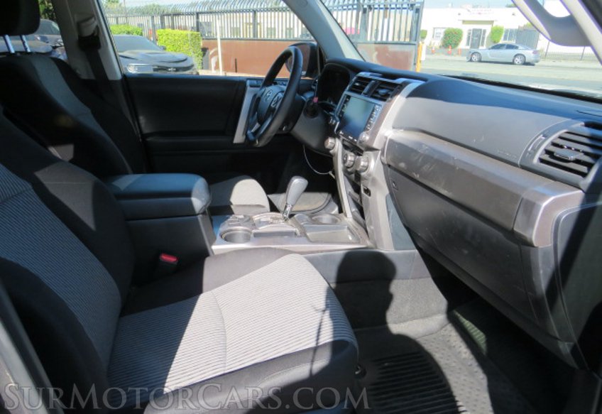 2022 Toyota 4Runner - Image 25