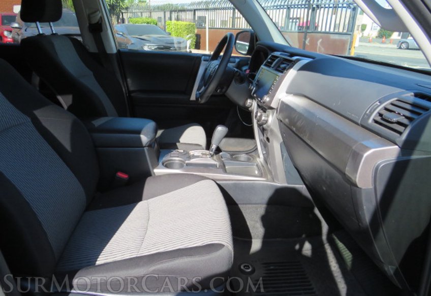 2022 Toyota 4Runner - Image 27