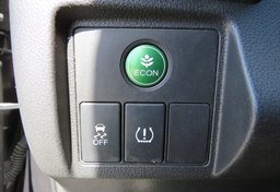 2016 Honda HR-V - Image 33