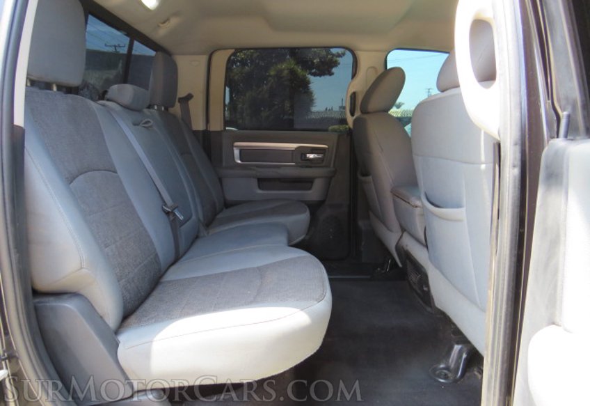 2015 Ram 2500 - Image 32