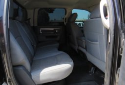 2015 Ram 2500 - Image 33