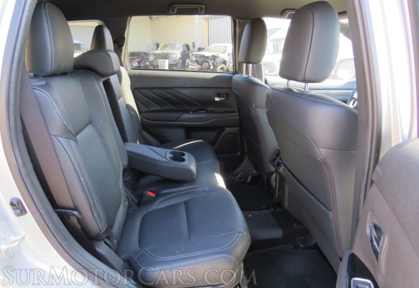 2022 Mitsubishi Outlander PHEV - Image 31